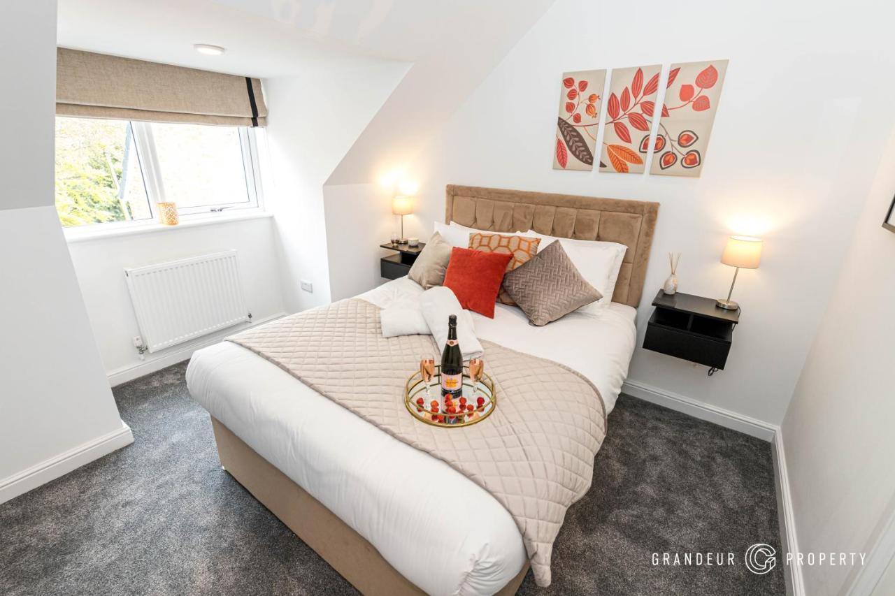 Denmark House By Grandeur Property Villa Poole Exteriör bild